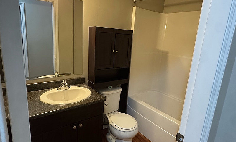 2 Bedroom Basement F...