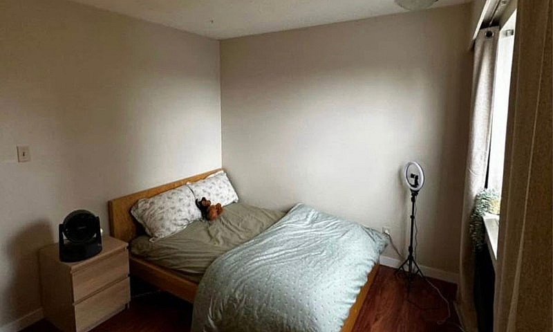 Room For Rent...