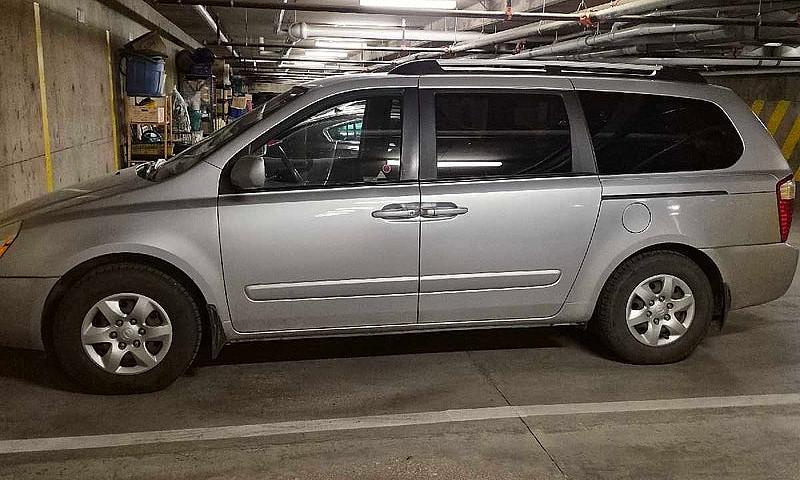 2008 Kia Sedona ...