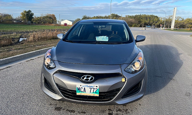 Hyundai Elantra ...