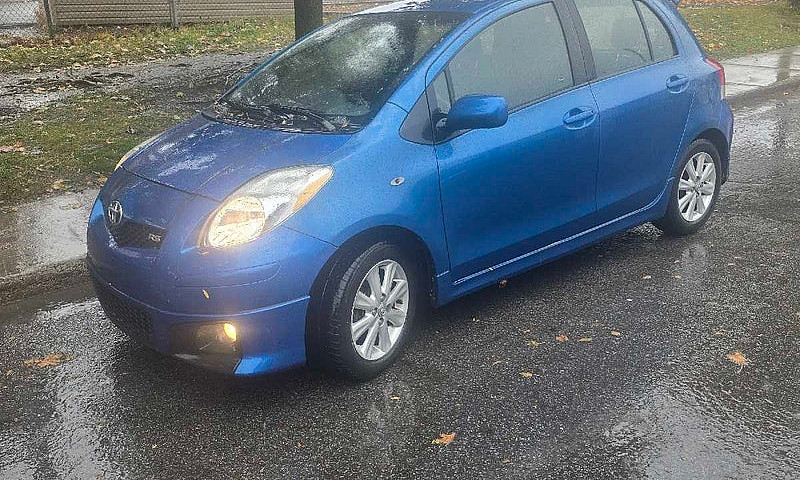 Toyota Yaris Rs 2010...
