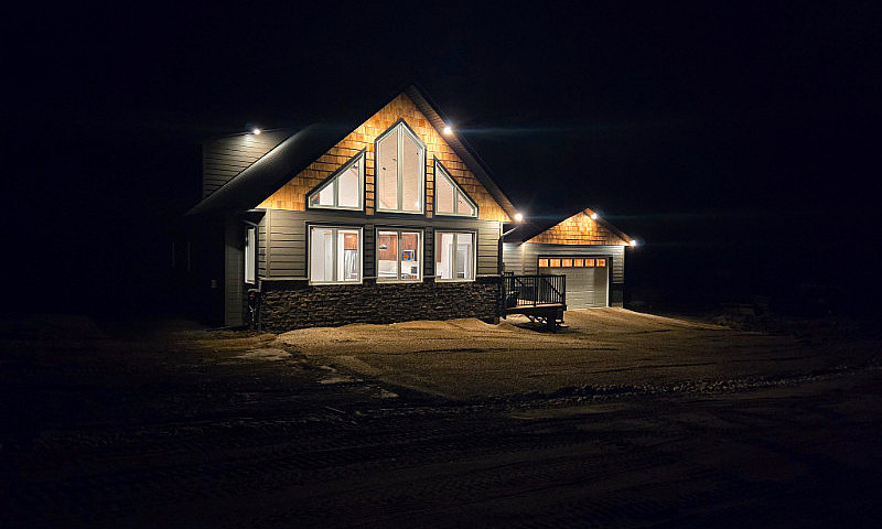 Cabin At Mcphee Lake...