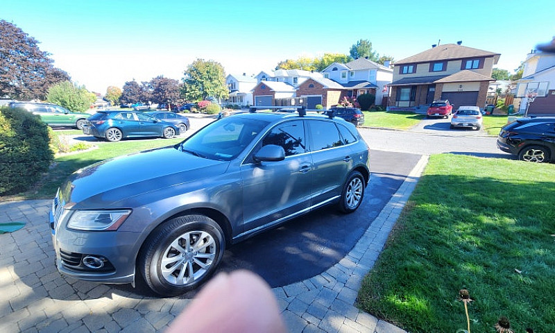 Audi Q5 Premium Plus...