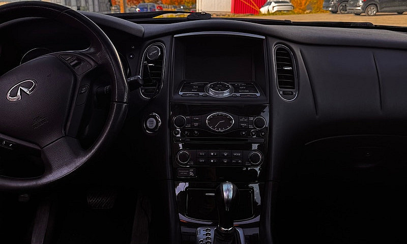 2016 Infiniti Qx50...