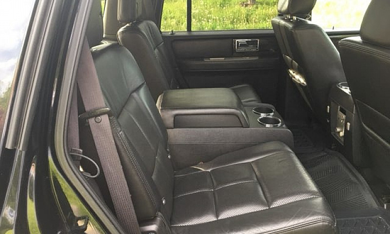2010 Lincoln Navigat...
