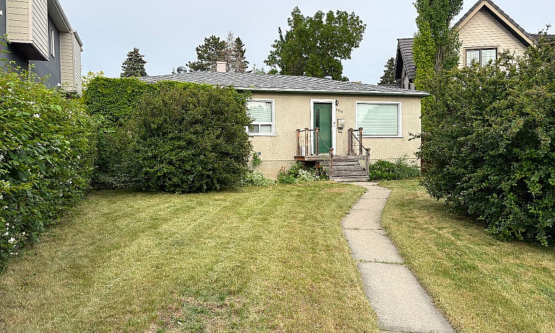 Killarney Older Home...