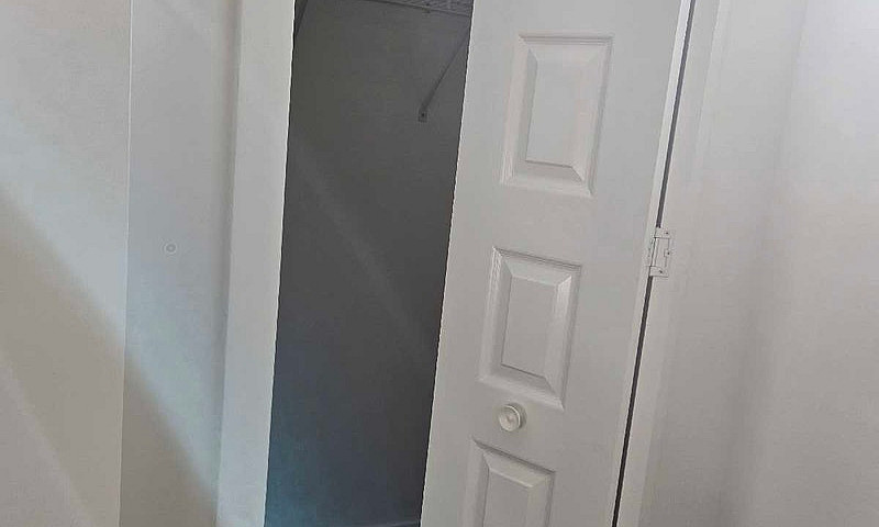 Cozy Newly Built Lag...
