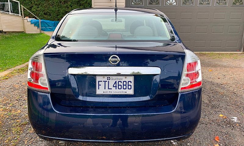 Nissan Sentra 2010 A...
