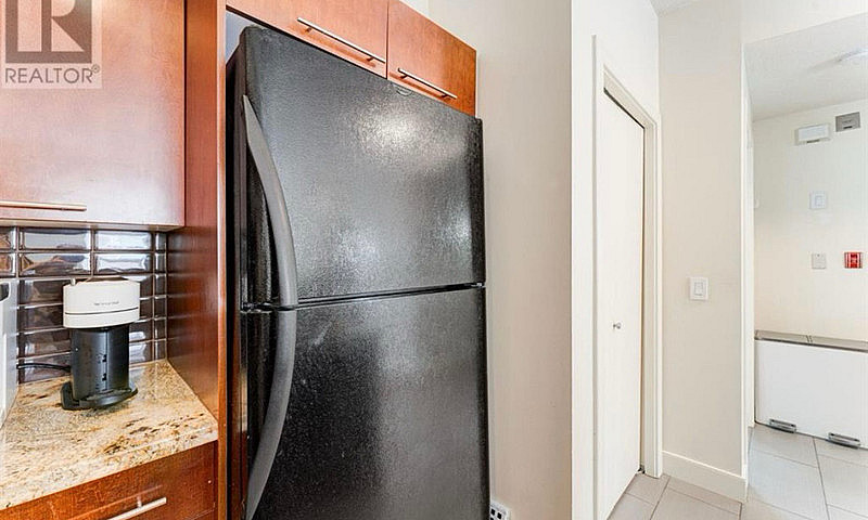 Marda Loop Condo - 2...