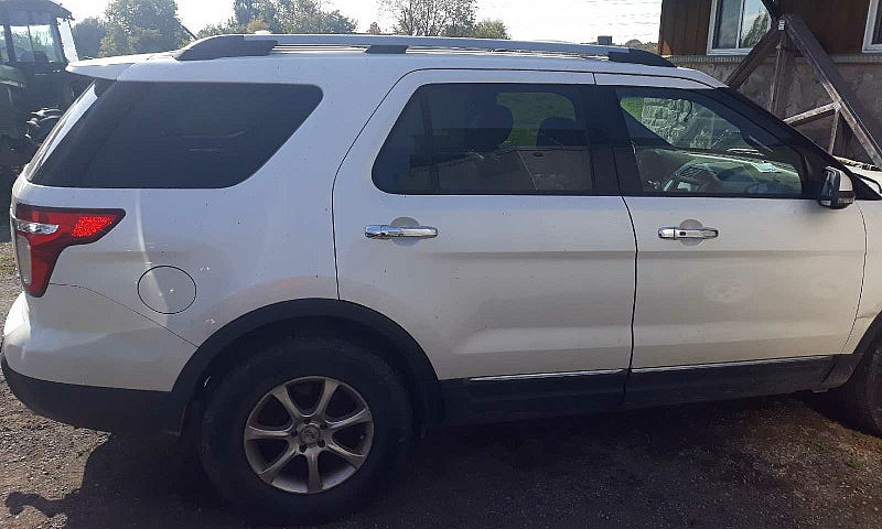 2011 Ford Explorer A...