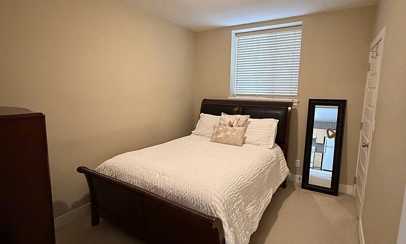 Spacious 1,000 Sq Ft...