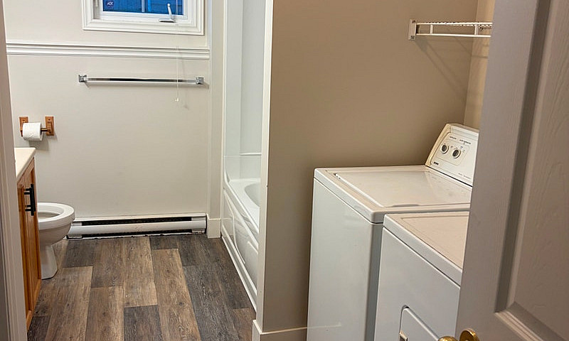 Just Renovated 3 Bed...