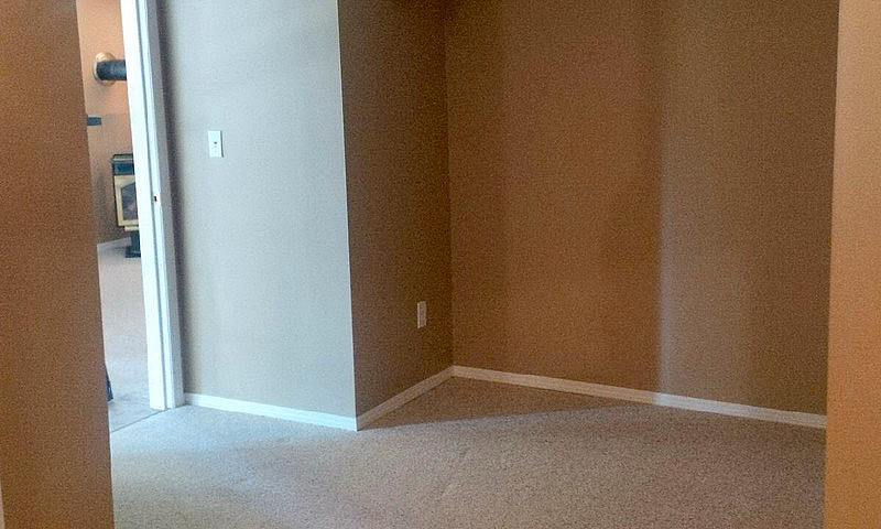 1 Bedroom Plus Den I...