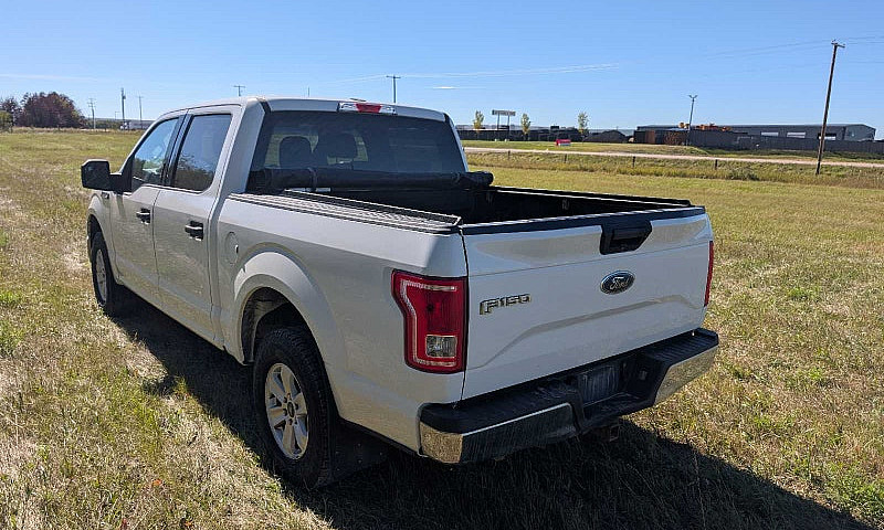 2017 Ford F150 Xlt 5...