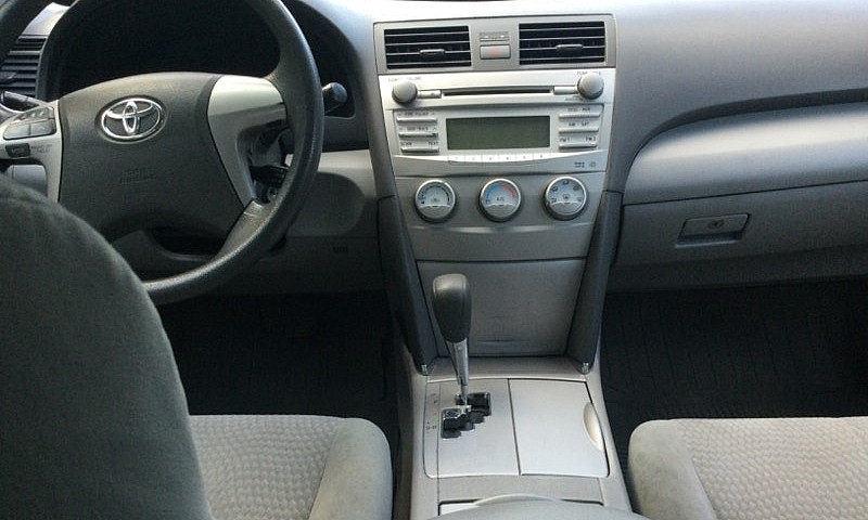 2010 Camry, Complete...
