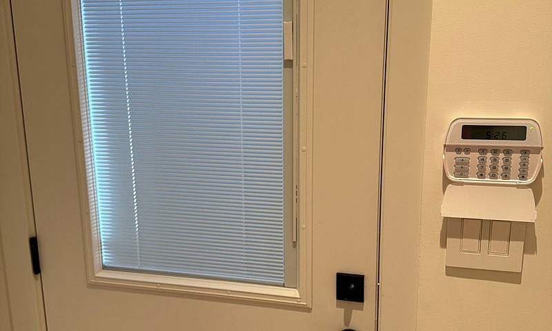 $1900/Month: North V...