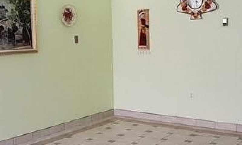 Spacious 2 Bedroom 2...
