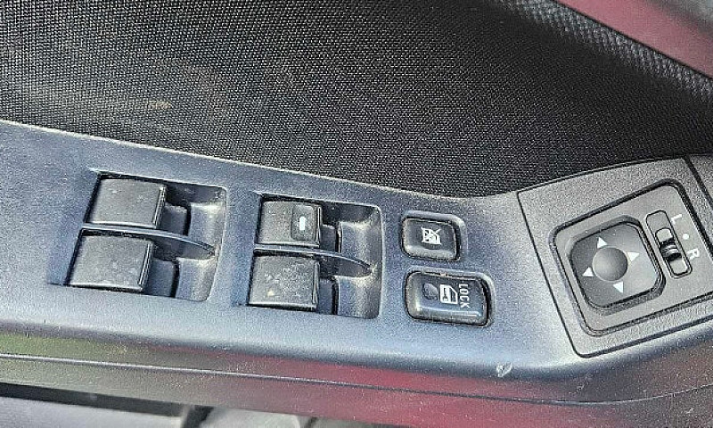Mitsubishi Lancer 20...