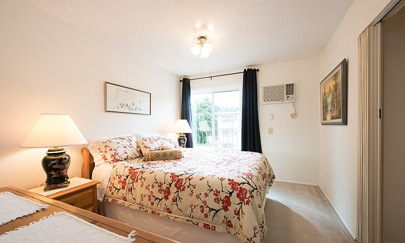 Salmon Arm- 1 & 2 Bd...