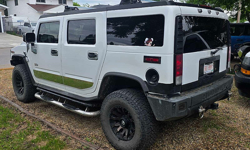 2006 Hummer H2...