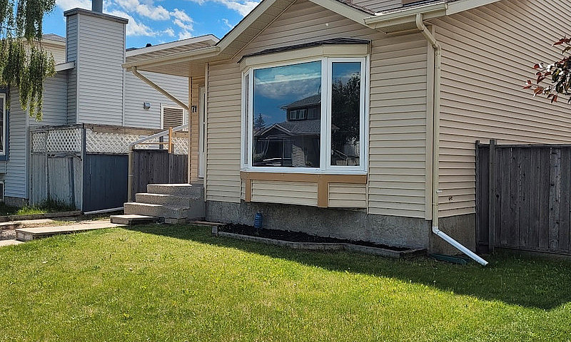 3 Bedrooms, 1.5 Bath...