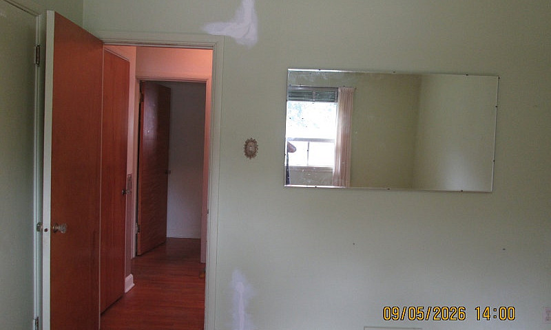 Close To U Of M, 4 B...