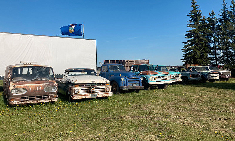 Classic Trucks For S...