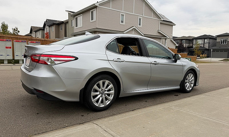 Toyota Camry 2018 Le...
