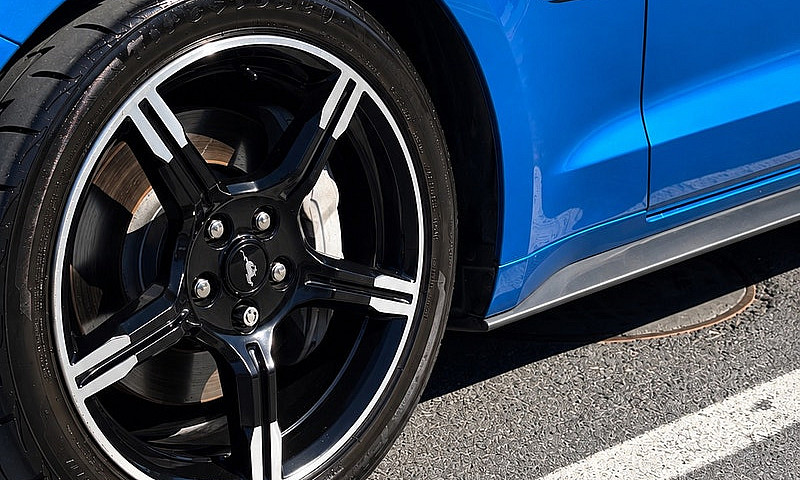 Ford Mustang Gt Prem...
