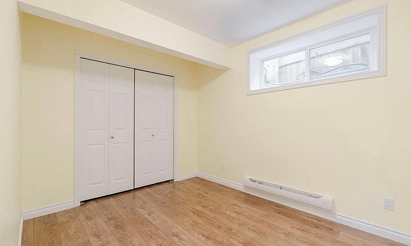 2 Bedroom Basement S...