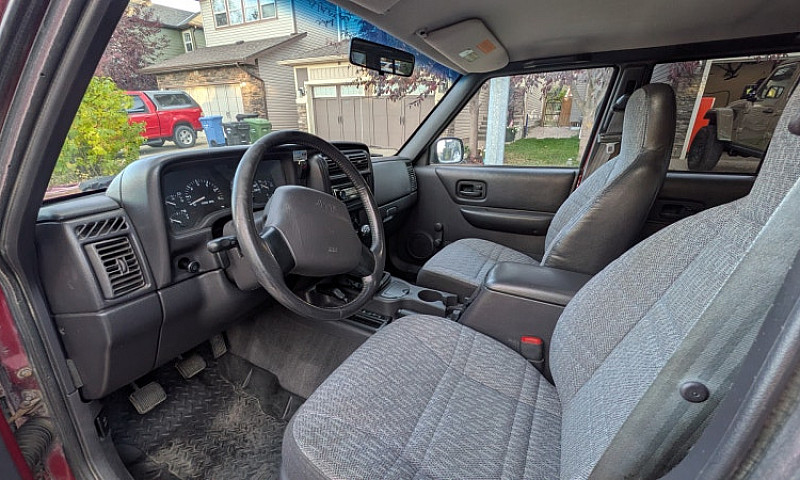 1999 Jeep Cherokee X...