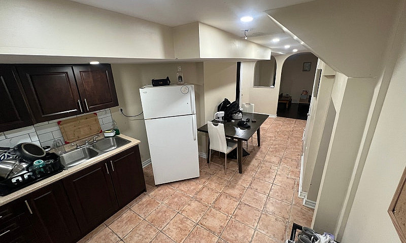 1 Bed 1 Bath Basemen...