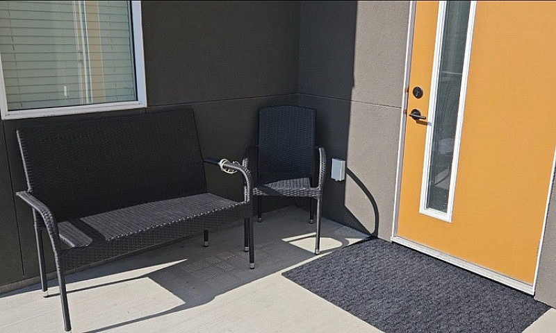 Studio Near Ubco For...