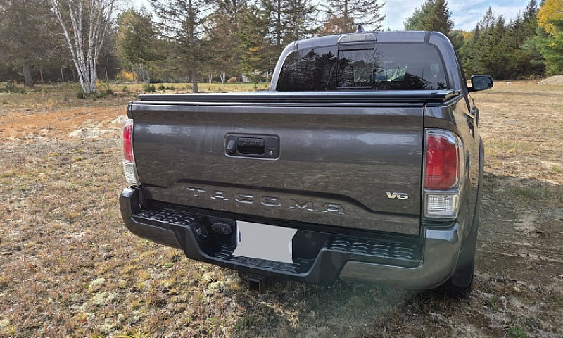 2021 Toyota Tacoma T...