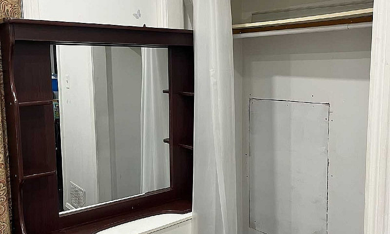 Room For Girl Free U...