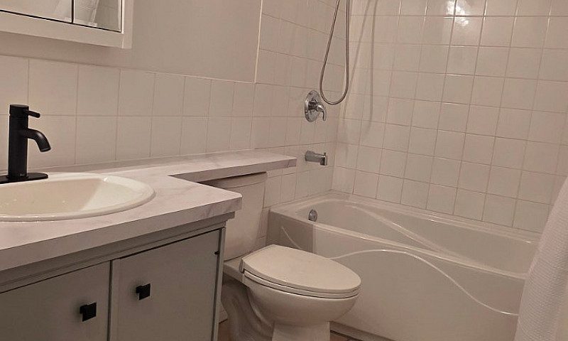 3 Bed / South Leth. ...