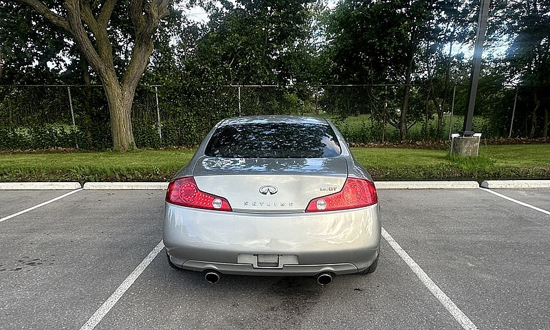 2003 Infiniti G35...