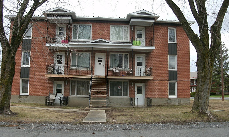 Large 5 ½ In Bedford...