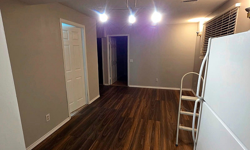 2 Bedroom 1 Bath Leg...
