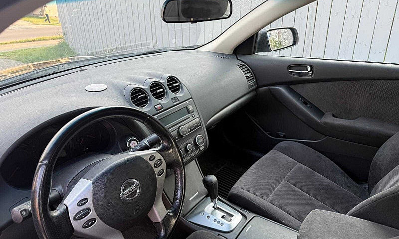 2009 Nissan Altima ...