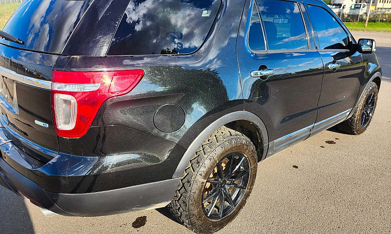 2013 Ford Explorer X...