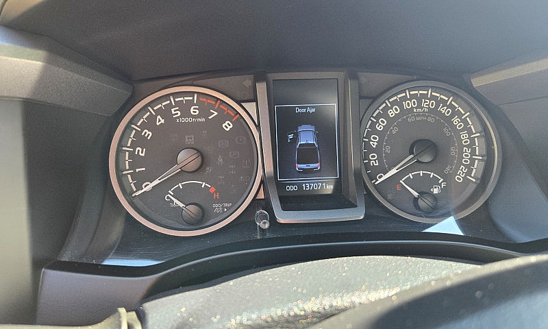 2020 Toyota Tacoma V...
