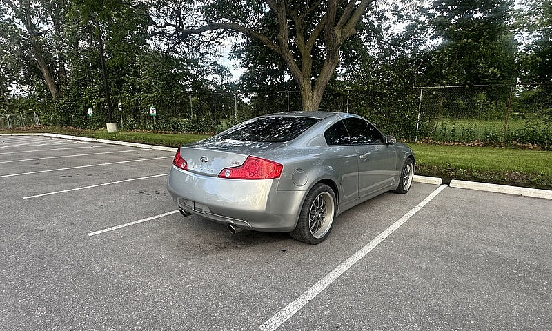 2003 Infiniti G35...