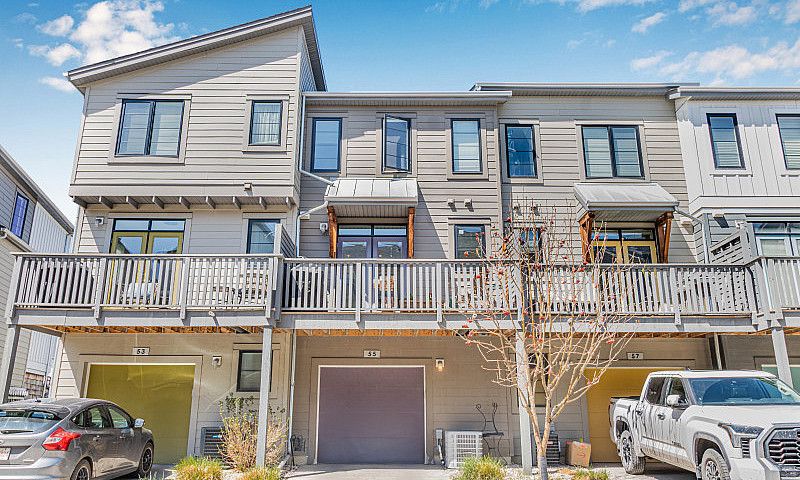 Townhome With 2 Car ...
