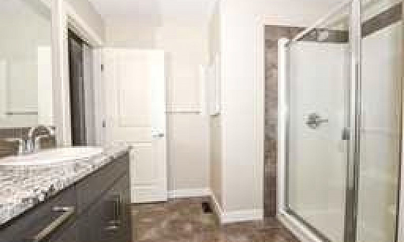 4Bed4Bath Luxury Hou...
