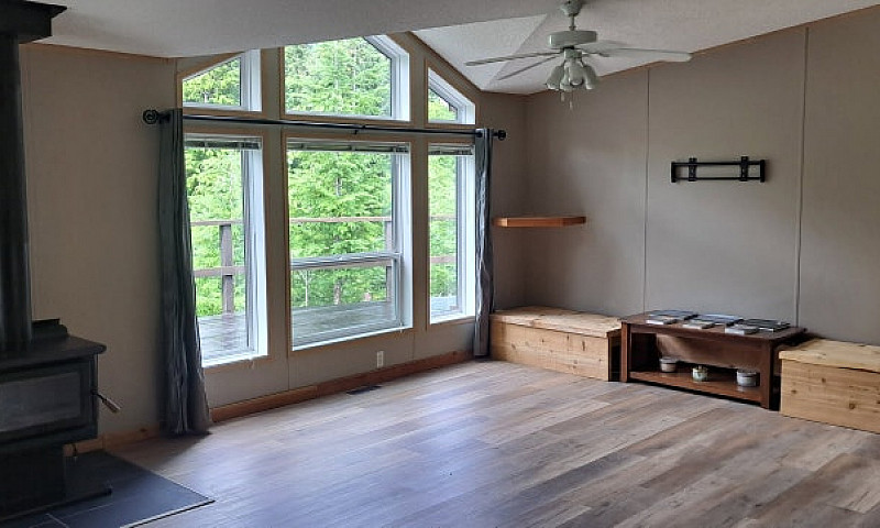 Home On Acreage And ...