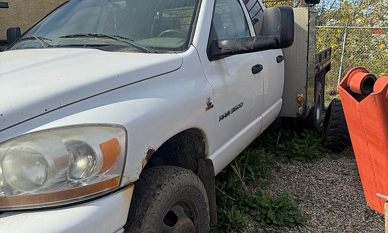 2006 Dodge 3500...