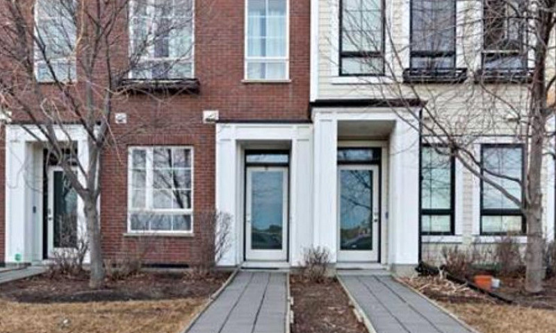 3Bed 2Bath Town Hous...