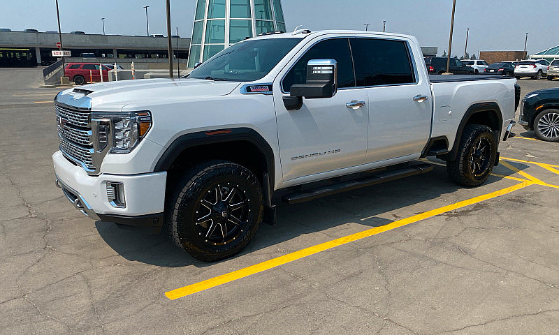 2022 Gmc 3500 Denali...