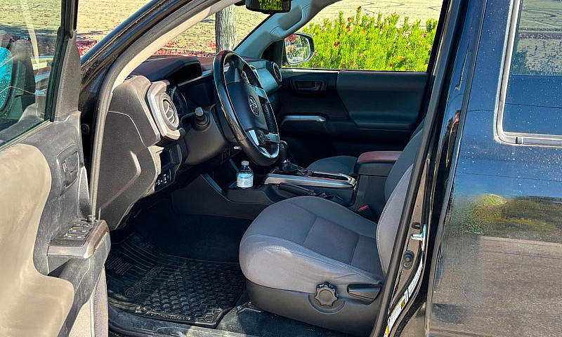 2019 Toyota Tacoma S...